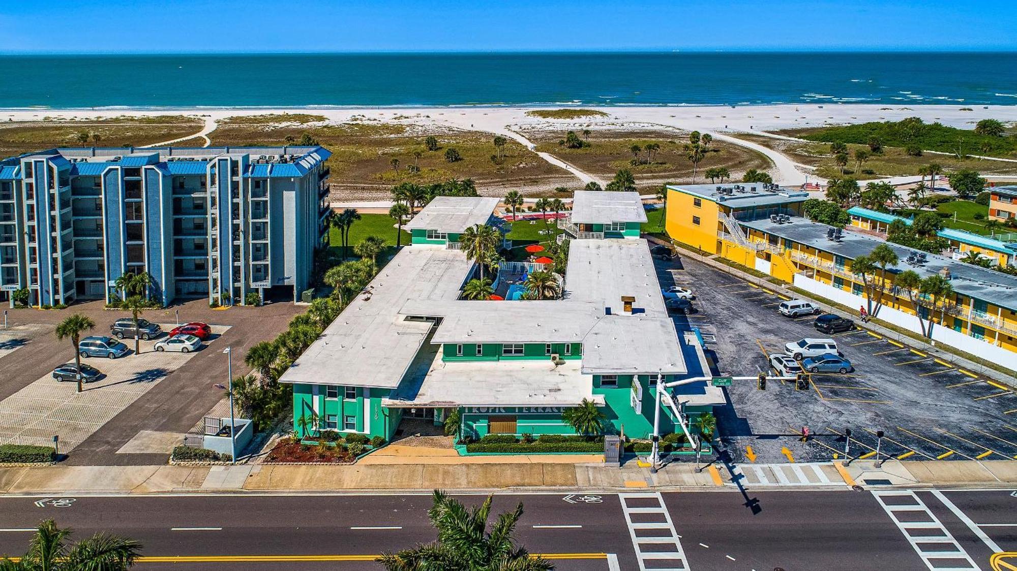 Tropic Terrace #41 - Beachfront Resort St. Pete Beach Exterior foto